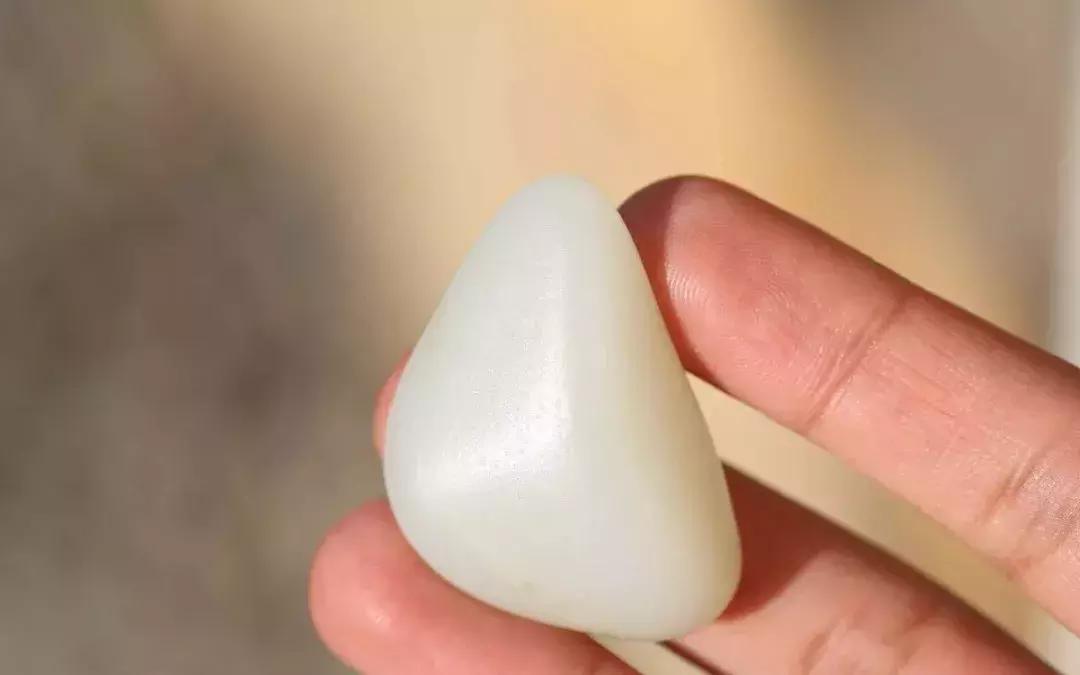 一招鉴别俄料和籽料,最简单鉴别俄糖料