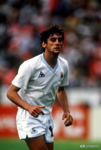 当今足坛十大90后中场,90年代十大中场