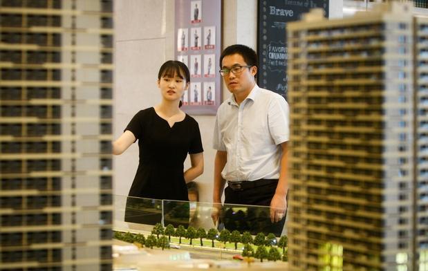 房价跌了房奴怎么办,房价跌了70%还要还房贷吗