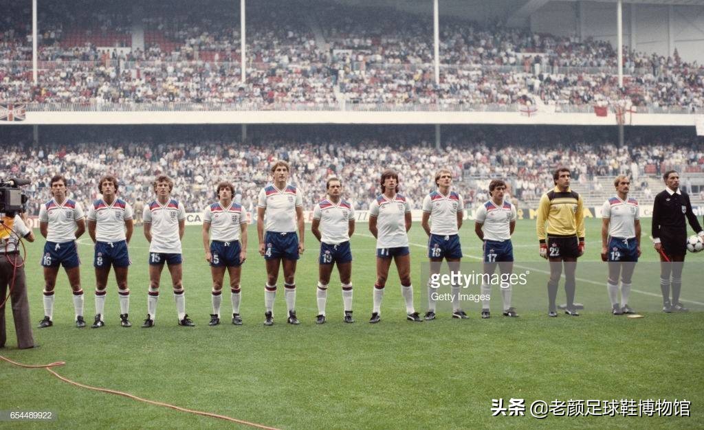 英格兰第一铁汉，骨折踢完比赛，40年前战胜曾国足，爱穿牛逼鞋