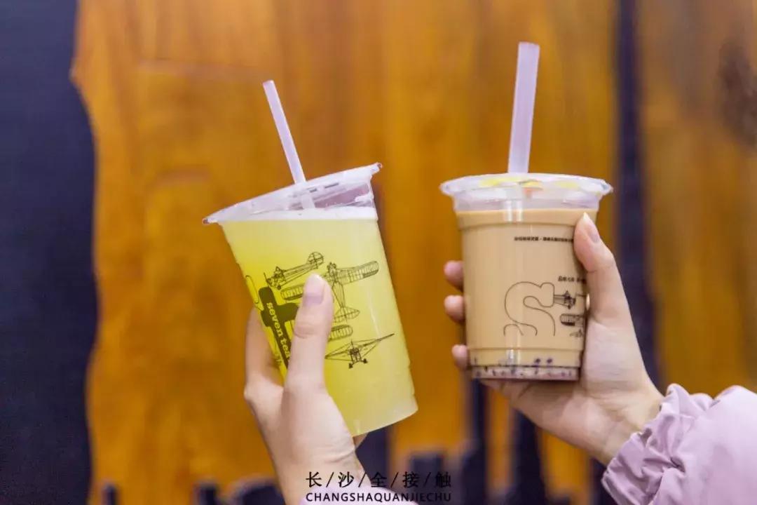 留得住回忆但是留不住人心,留得住的记忆回不去的乡愁