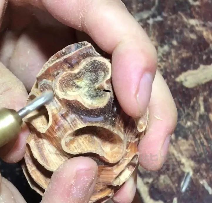 木头怎么加工成工艺品,一块木头怎么变成工艺品