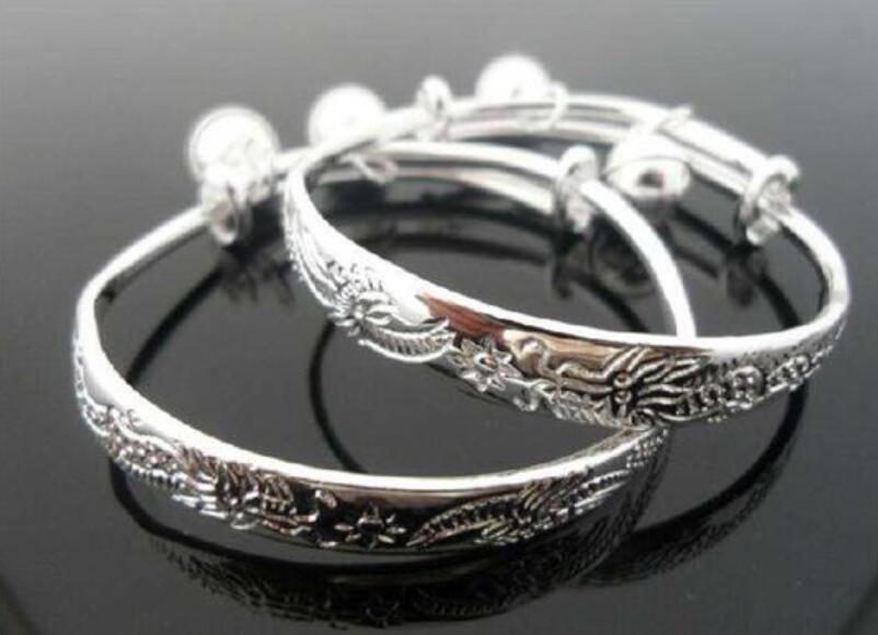 银饰要怎么清洗会变亮,银饰品如何清洗发亮