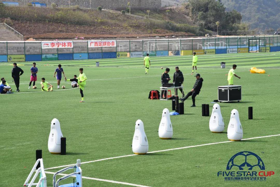 李春满足球教学,李春满训练视频
