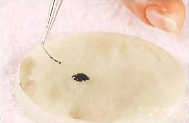 嫁接睫毛技术进行中,m型嫁接睫毛教程零基础手法