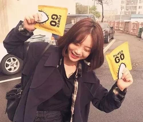 短发圆脸2022年最流行的发型中分,圆脸中分齐肩短发女生编发简单