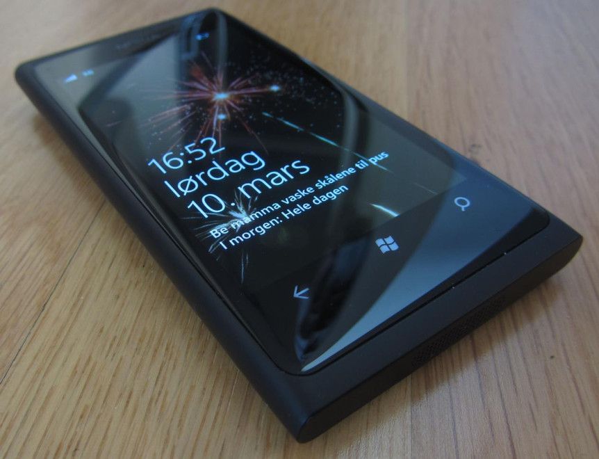 诺基亚lumia系列进化史,诺基亚lumia800什么时候发布的