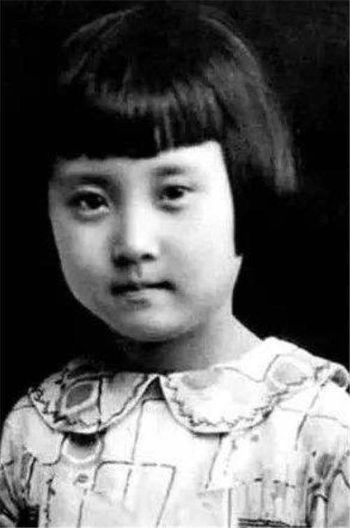 日本女护士嫁给中国将军64年，生下歌唱家女儿，女婿如今家喻户晓