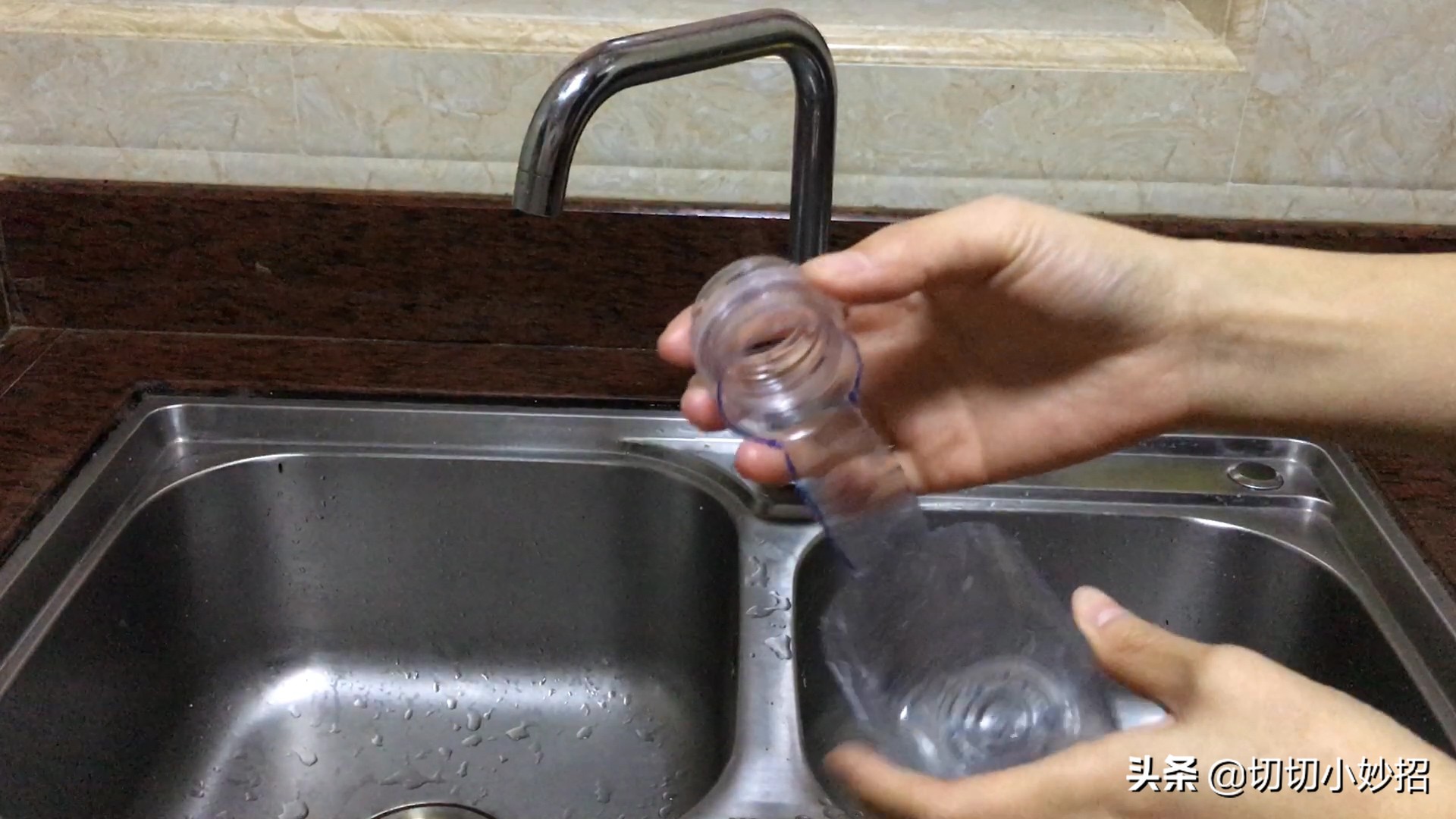 1个塑料瓶变废为宝小学生小制作,1个塑料瓶变废为宝创意手工