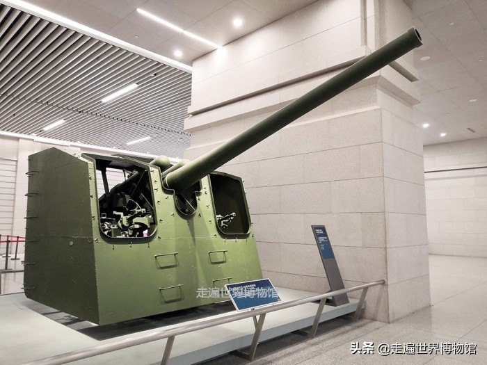 现代军舰装备舰炮,军事博物馆导弹展览品