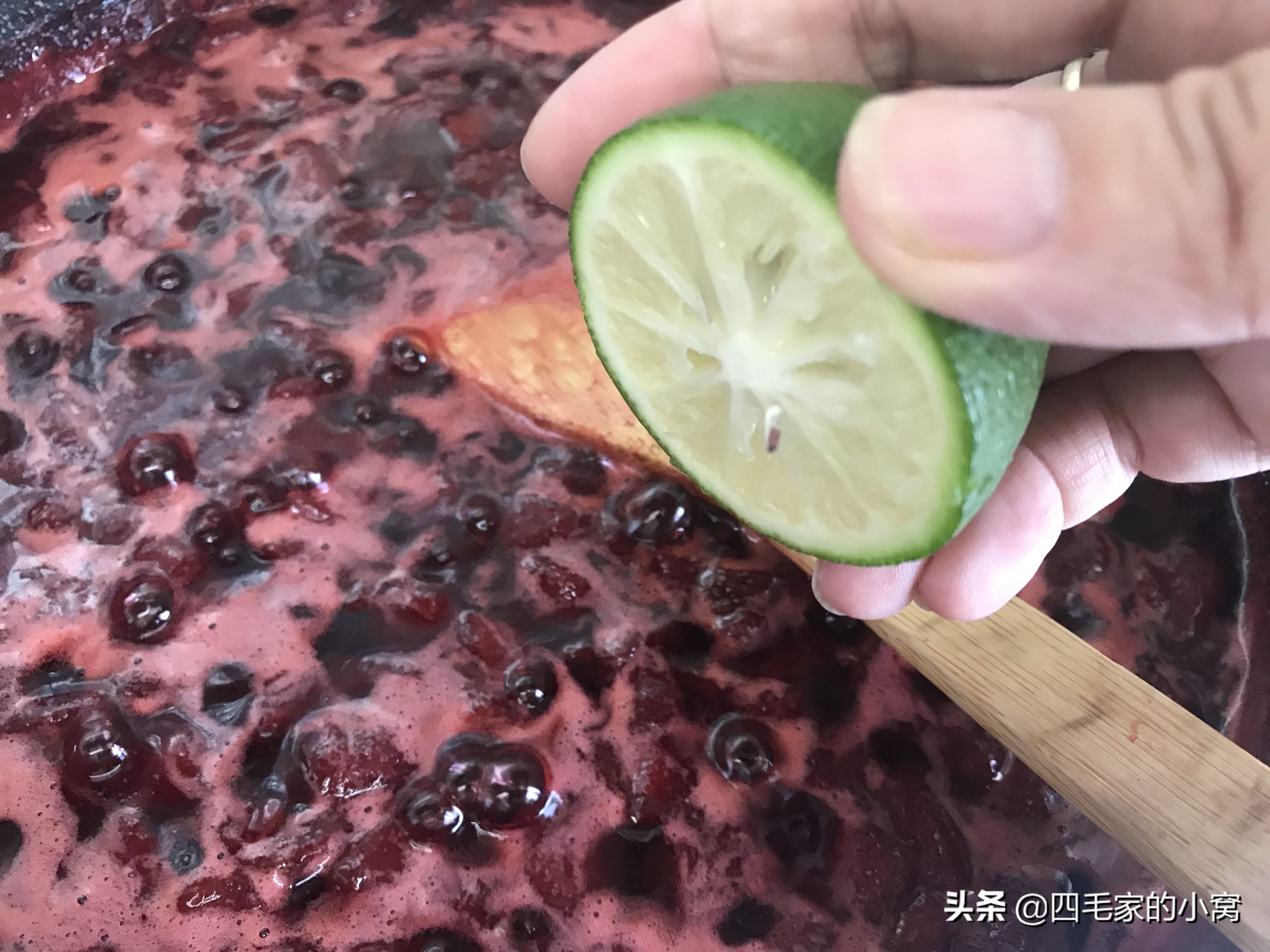 水果奢侈吃法，用自制零添加大果粒水果酱，制作爆款夏季清凉沁饮