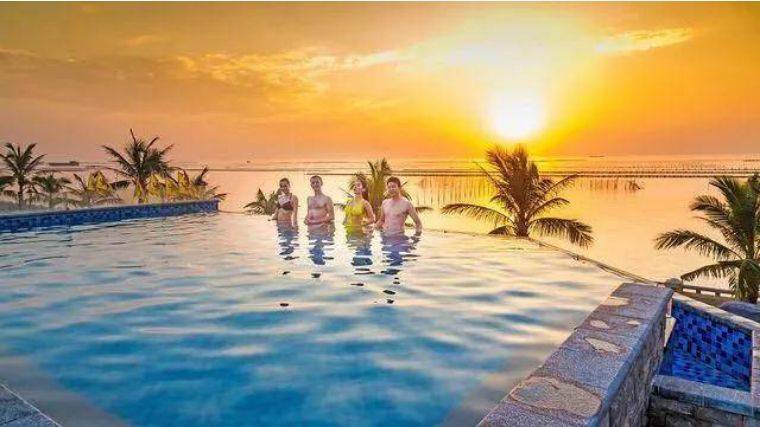 2大1小海洋温泉+早餐 爱琴海汽车精品酒店仅538