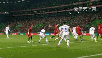 c罗再次上演逆天倒钩,c罗的这一脚倒钩堪称世界杯经典