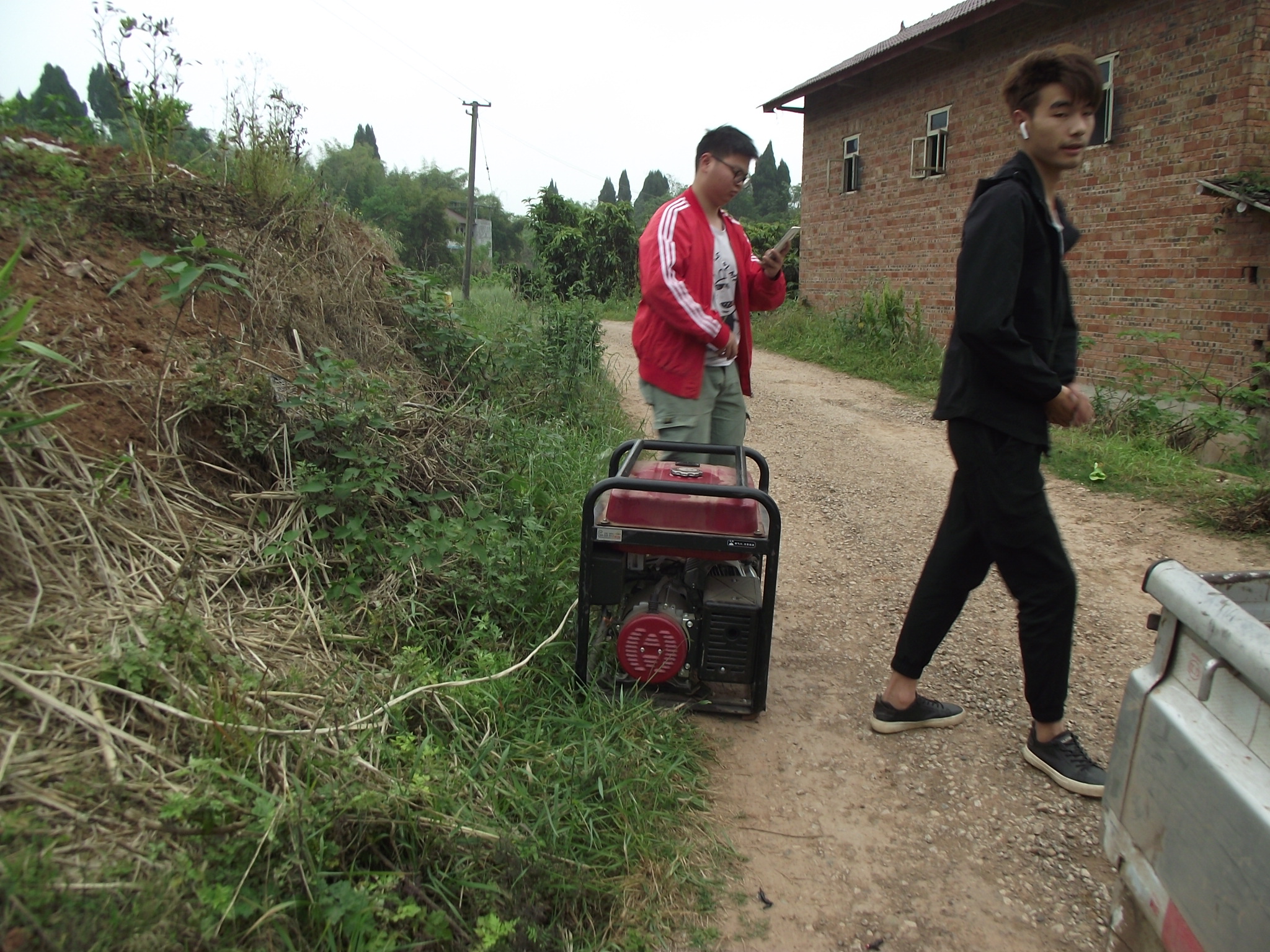 基站维护员学徒,辛苦的后勤维修工