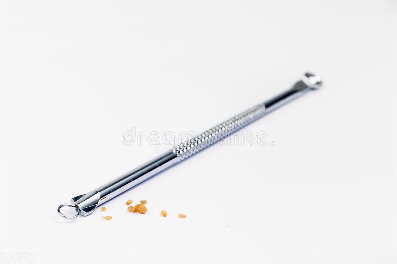 怎么去黑头最有效而且还不反复,如何简单去黑头最有效的方法