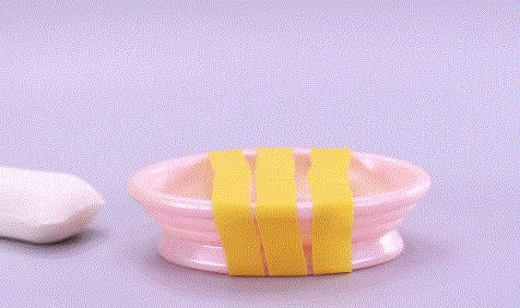 衣服粘了毛絮快速清除,洗衣机洗出来的衣服粘毛怎么办