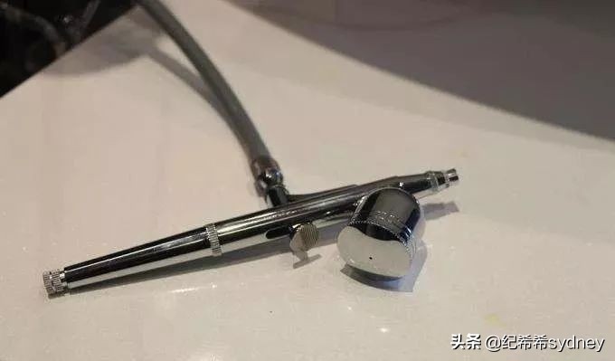 卡戴珊詹娜医美,卡戴珊太后医美