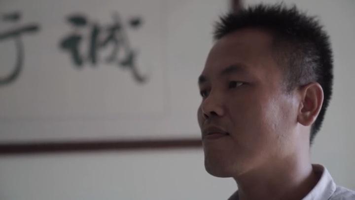 朝电话敬军礼、辞退掺假员工、年入两千万：1万退伍军人的创业逆战