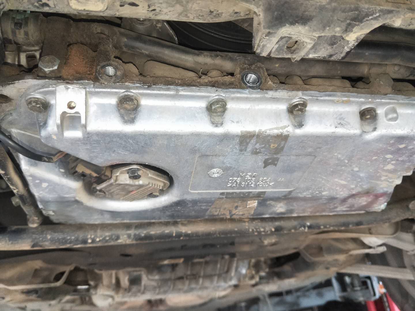 奥迪6缸2.8发动机通病,奥迪2.8v6发动机抖动缺缸