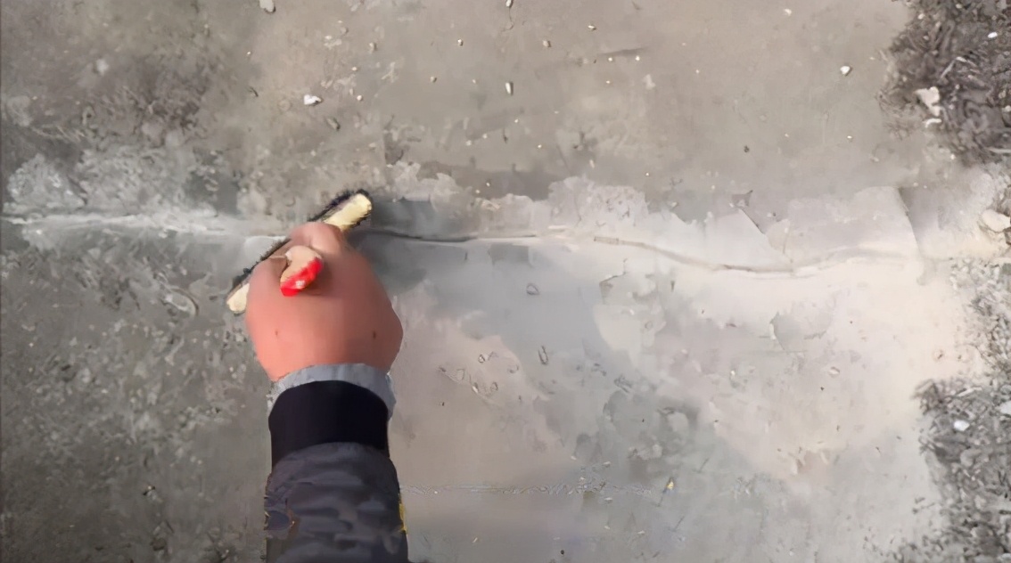 室内地坪裂缝修复图片,房间地坪裂缝修复方法