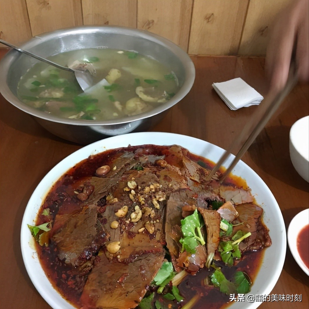 四川开了十年的苍蝇馆子,成都老牌苍蝇馆子只卖三道菜