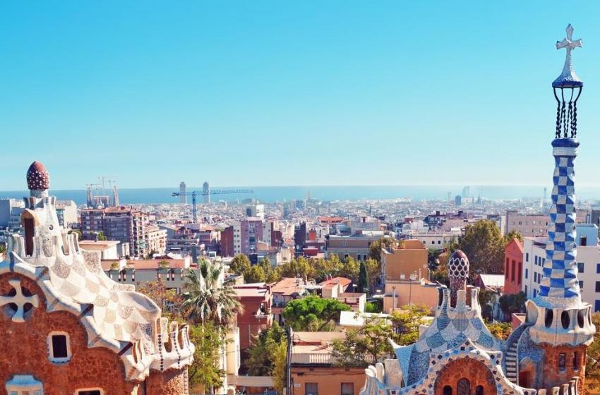 巴塞罗那是不是足球圣地,巴塞罗那有什么好看的建筑