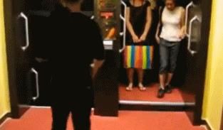 把中间的门店租下来取什么名字好,租下门面不知道取什么名字