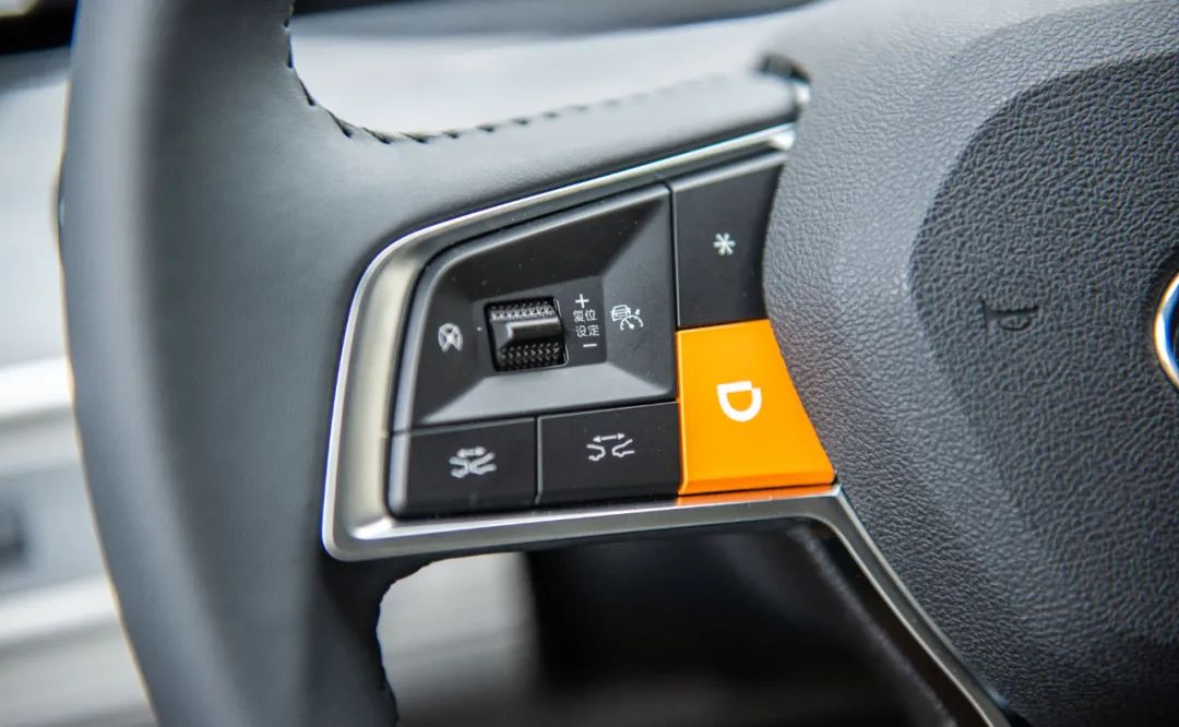 买车来跑滴滴划算还是租车划算呢,出行打滴滴划算还是自己买车划算