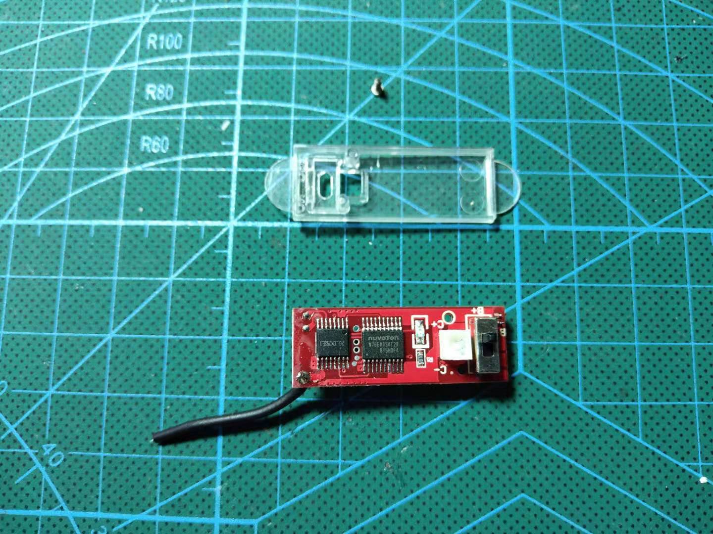 自制遥控飞机需要哪些材料,遥控飞机的遥控器自制