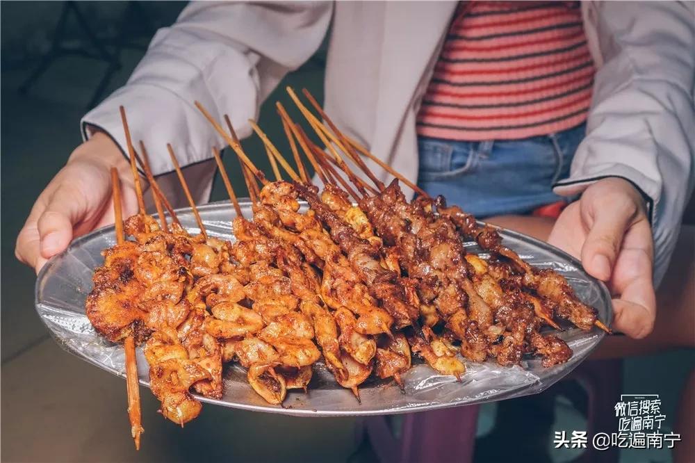 南宁东盟商务区烧烤摊,南宁2021烧烤店铺排行榜前十名