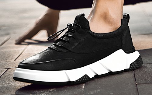 旅游鞋怎么样才能洗干净洗白,旅游鞋发黄洗白小窍门