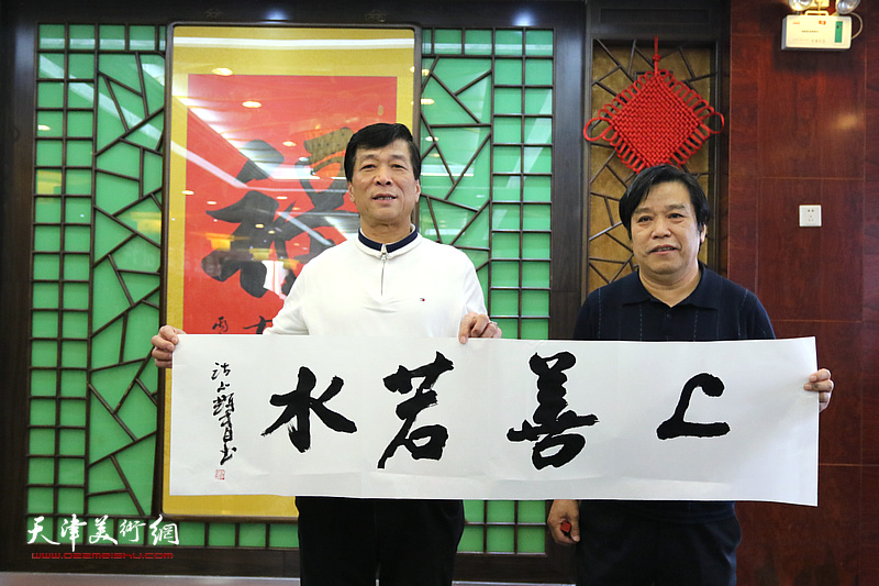 巨龙画院新春团拜活动在江泽福轩大饭店举行