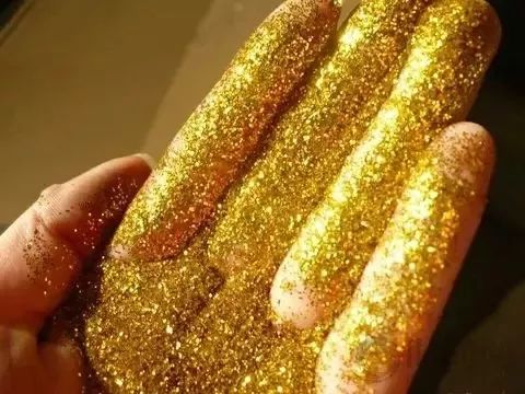 护肤品加黄金真的有用吗,护肤品里含黄原胶好吗