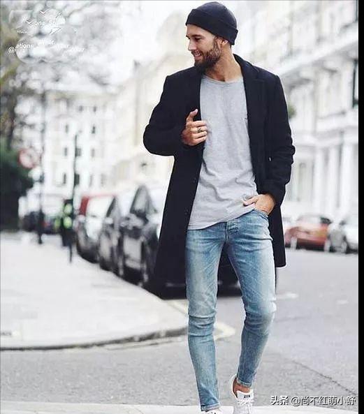 男式牛仔裤怎么穿得最好看,宽松版型男士高端牛仔裤穿搭