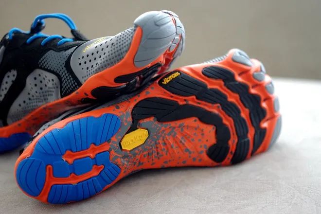 vibram五指鞋测评,vibram五指鞋优缺点