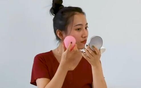 鍠濇按娑傚彛绾㈠師瑙嗛,灏忓濮愭秱鍙ｇ孩鍠濇按瑙嗛