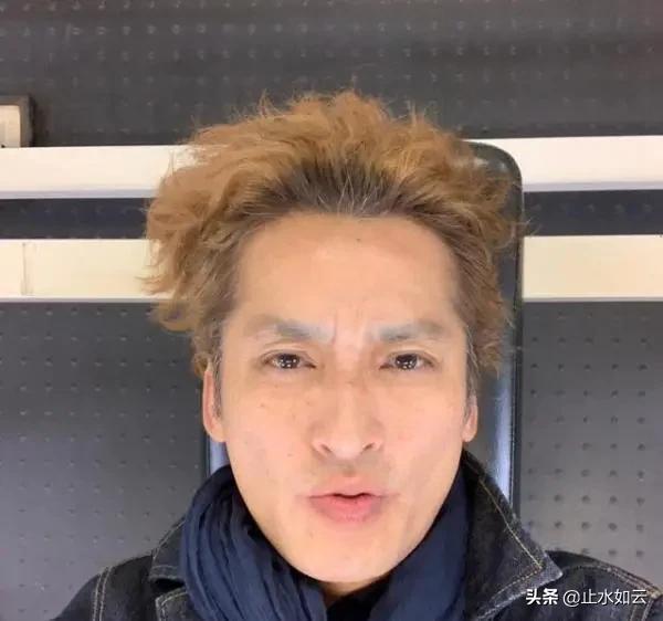 他比王宝强还惨！养儿16年非亲生，再婚怀孩未保住，如今儿子家暴