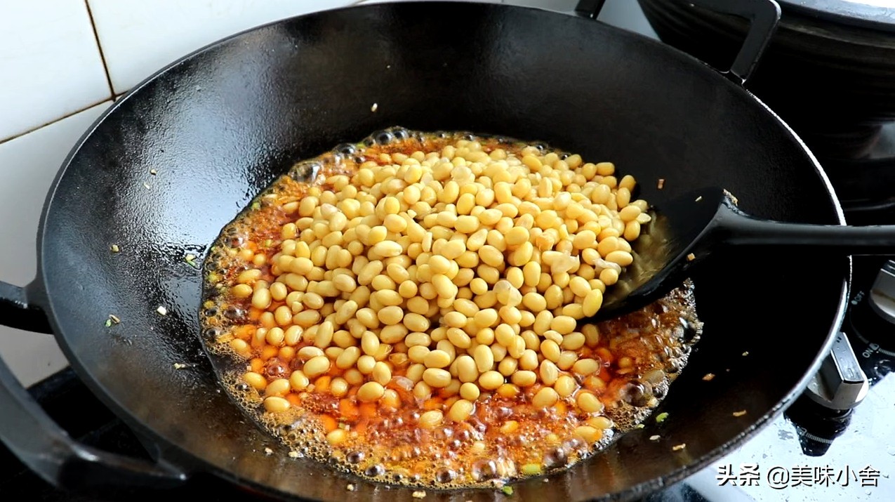 教你在家做黄豆辣椒酱,又香又辣又过瘾,比买的好吃多了