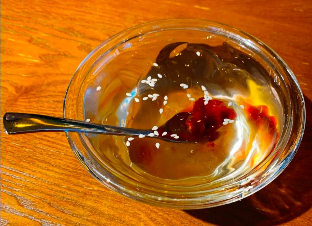 比冰棍养生，比奶茶解暑，三伏天的Q弹爽滑都在这碗中