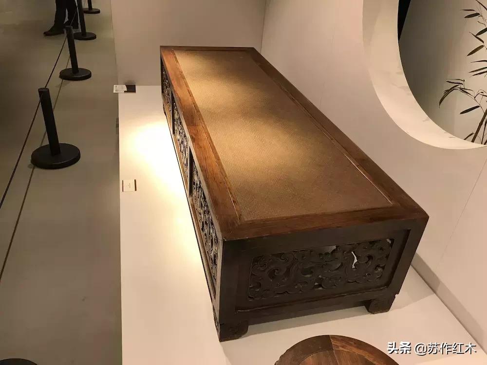 明清黄花梨木雕螭龙纹演变风格,明清老家具文房器物黄花梨