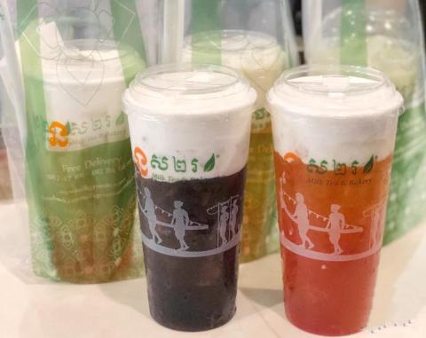 排队喝的奶茶,排队的奶茶