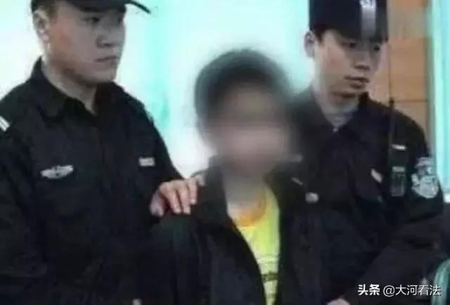 18个高三女孩：我们被同班男生P了裸照，上传到色情网站之后...