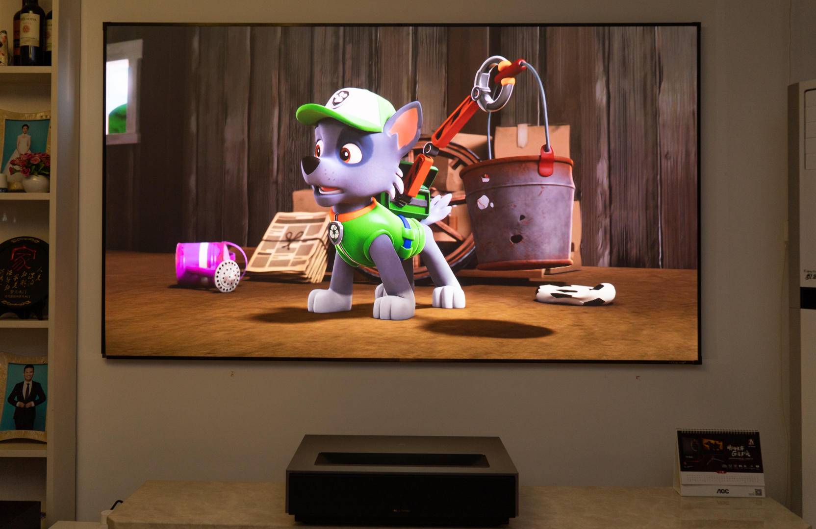 激光电视与小米98寸电视比较,激光电视120寸评测