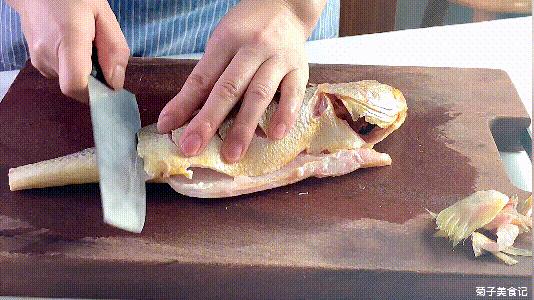 红烧鱼怎么炸才不会破皮,红烧鱼怎样煎鱼不粘锅不破皮