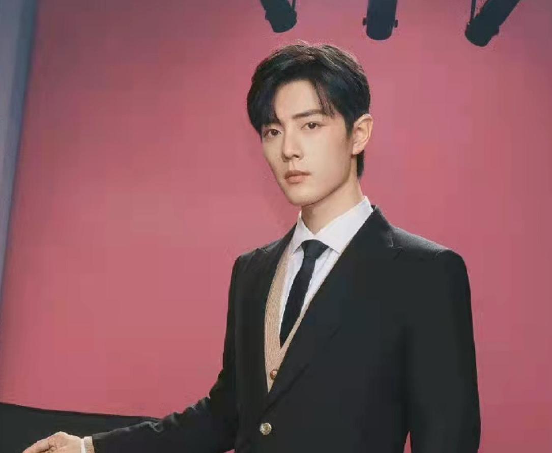 肖战2019gucci米兰时装周照片,肖战gucci代言帅且成功