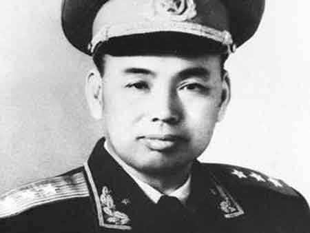 毛*东泽**号召将军下连“当兵”，*世友许**犯了啥错误遭到班长批评