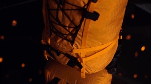 始祖鸟服装1019发布会,始祖鸟白色走秀