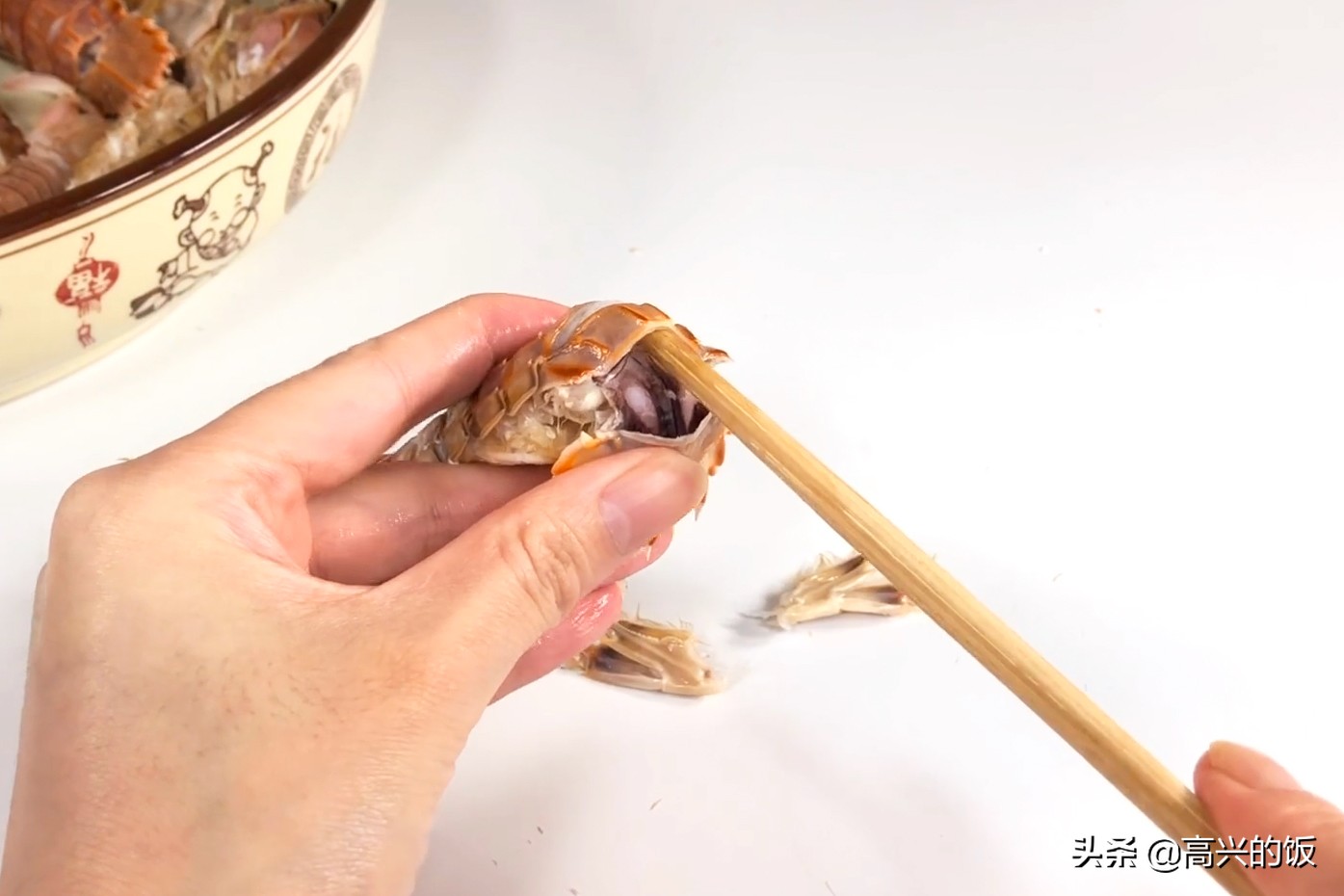 用筷子包皮皮虾怎么剥皮,皮皮虾的正确剥法用筷子