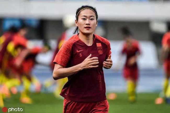 今晚为中国女足喝彩,为河南女足加油