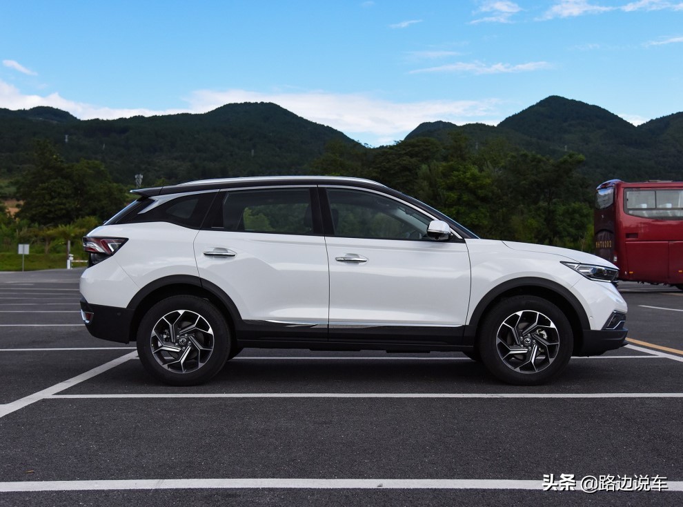 东风风神ax7油耗表现,东风风神ax7省油吗